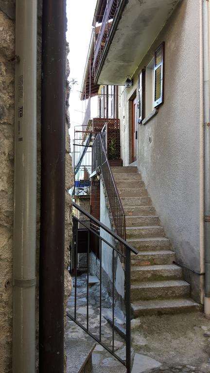 Hotel La Turr De Mezz Nesso Esterno foto